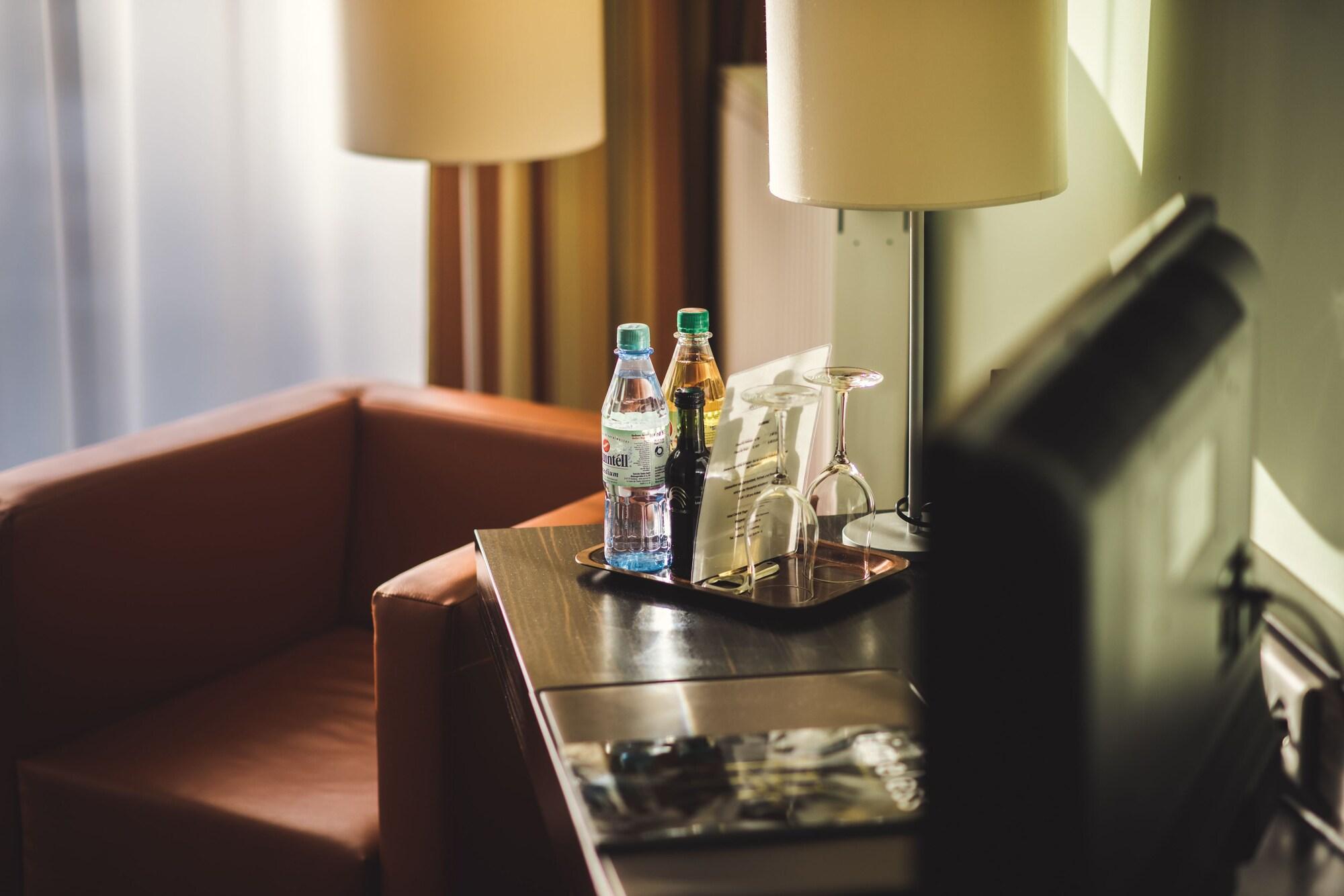 Hotel Central Regensburg Citycentre, Sure Hotel Collection By Best Western Exterior foto